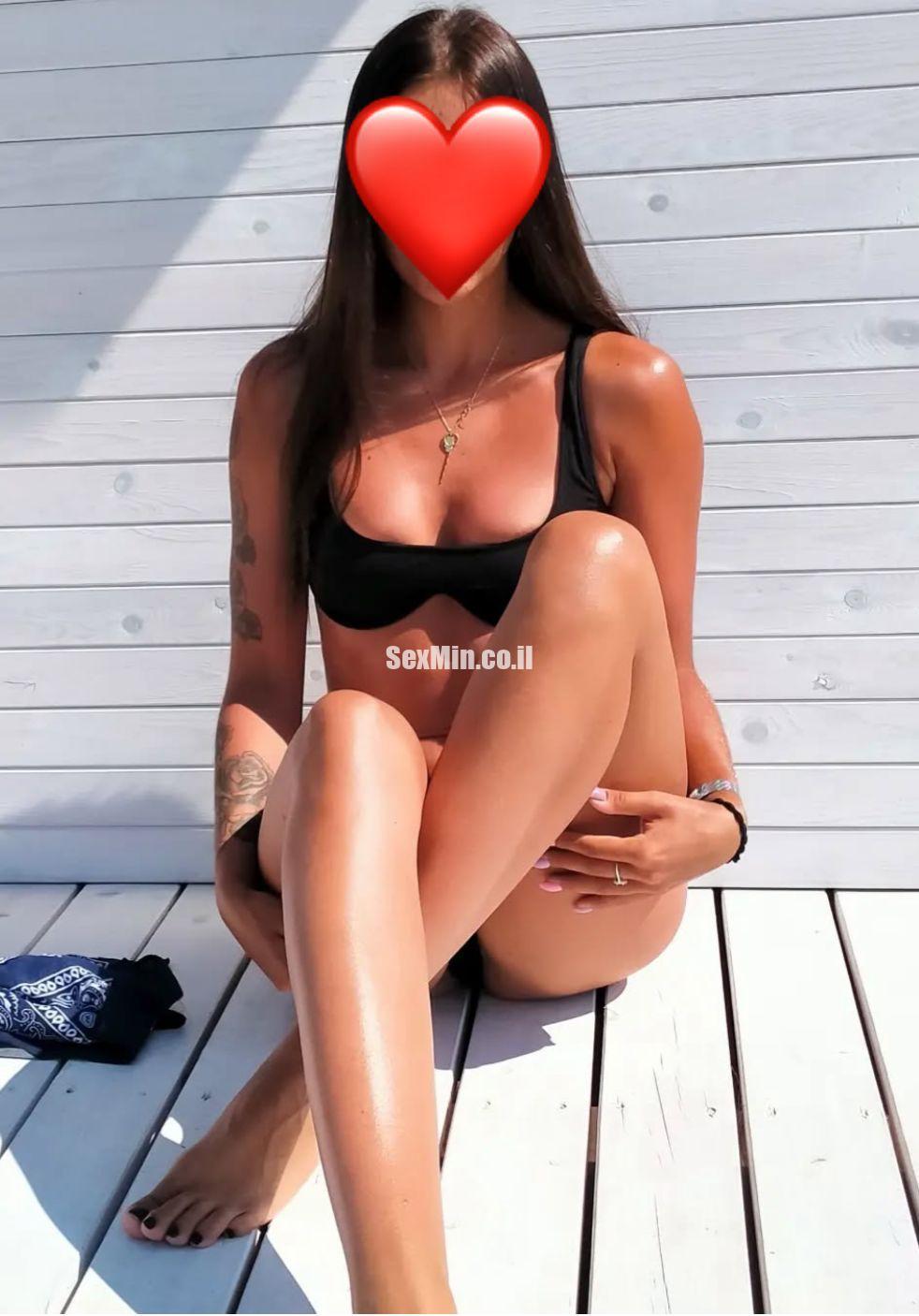בהוד השרון – סקסיות מטריפות - תמונה 1