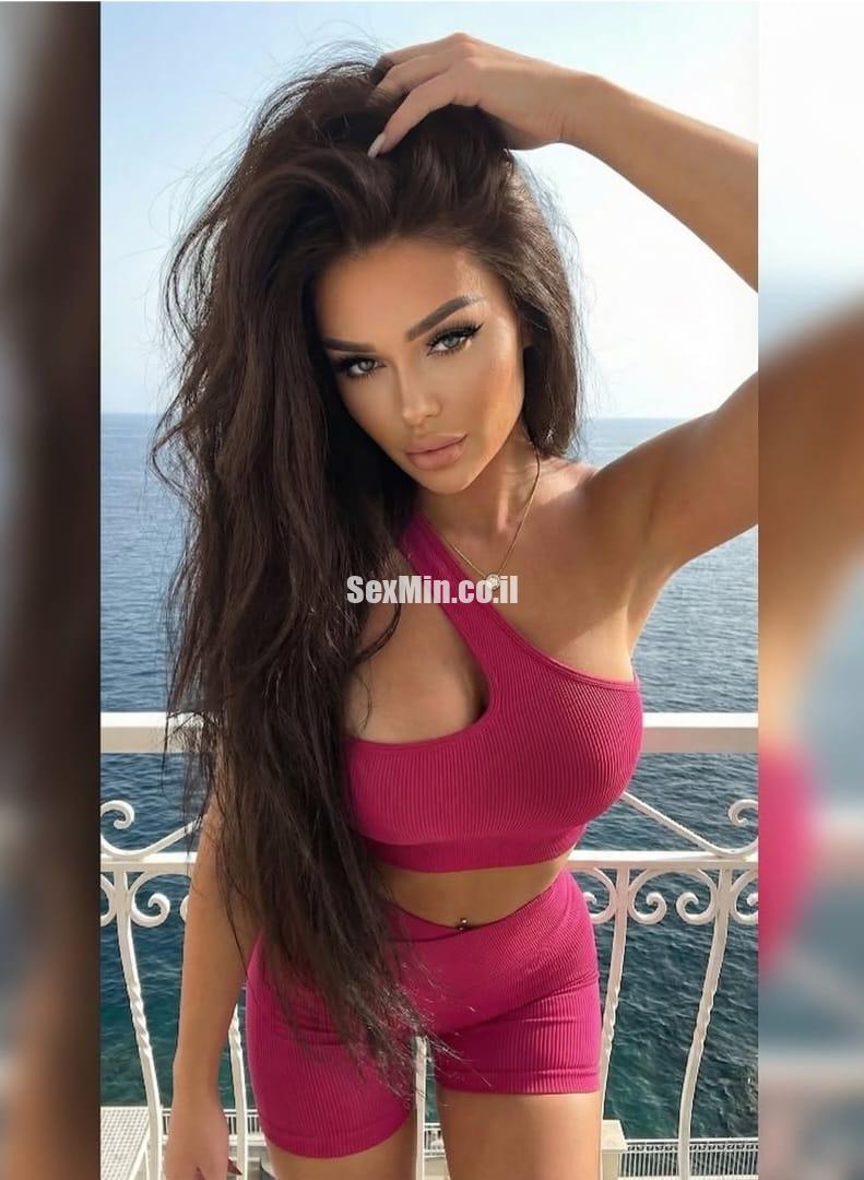 בלונדינית מעסה מושלמת בירושלים - תמונה 1