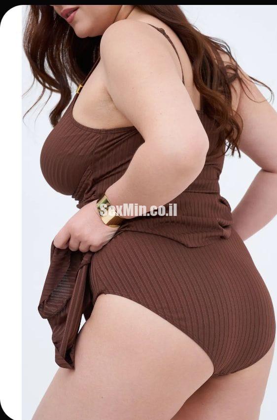 חולון – סקסית מקצוענית מבנה גוף סקסי בת 28 - תמונה 3