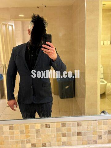 לנשים בלבד – דין דוגמן ממילאנו בתל אביב