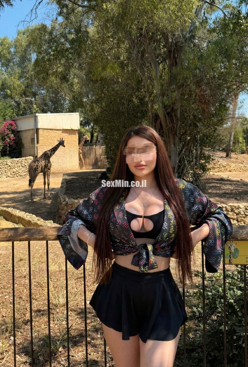 תל אביב תיירת אירופאית - תמונה 9
